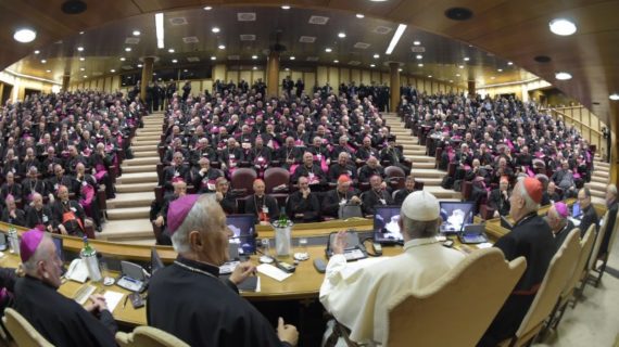 Papa Francesco apre l’Assemblea della CEI: tre argomenti fondamentali per il futuro della chiesa.