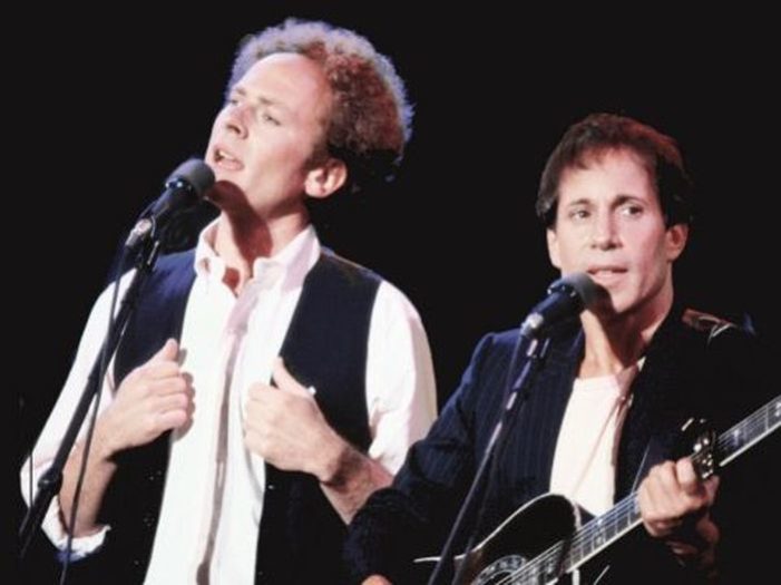 Mrs. Robinson di Simon & Garfunkel compie 50 anni.