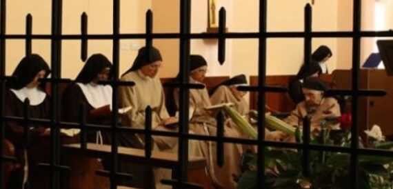 PRESSANTE INVITO AL VATICANO PER AIUTARE LE SUORE IN PESANTE RISTRETTEZZA ECONOMICA !