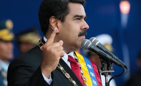 Venezuela (Caracas) : Attentato contro  il Presidente Maduro, molti feriti.