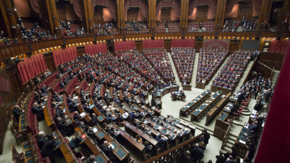 Caos Decreto dignità: quattro regimi di regole diversi e rischio boom dei contratti a termine