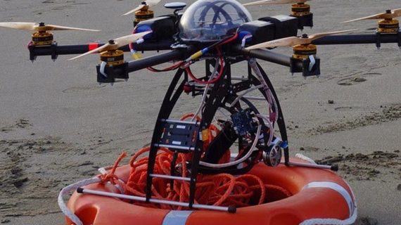 In Italia ti salva il drone bagnino : addio ai Baywatch.