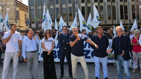 Il centro destra unito chiede a gran voce lo svolgimento delle elezioni regionali in Abruzzo !