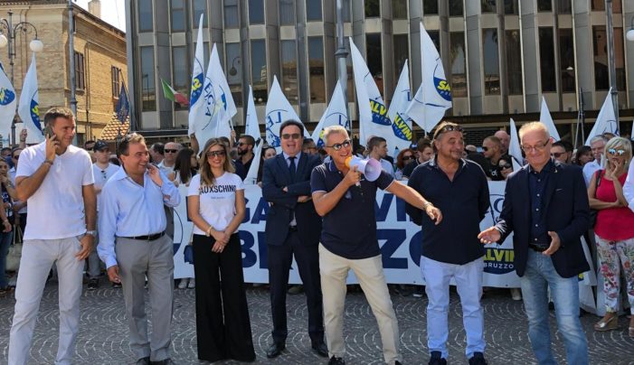 Il centro destra unito chiede a gran voce lo svolgimento delle elezioni regionali in Abruzzo !