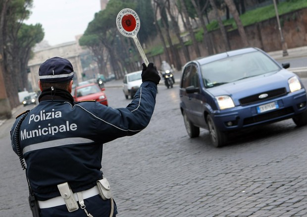 Bollo auto 2018 non pagato: a un posto di blocco delle forze dell’ordine, cosa si rischia?