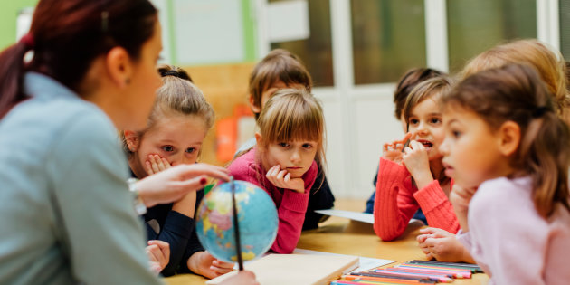 L’educazione civica, una priorità per le scuole italiane, la DC dice si al riavvio.