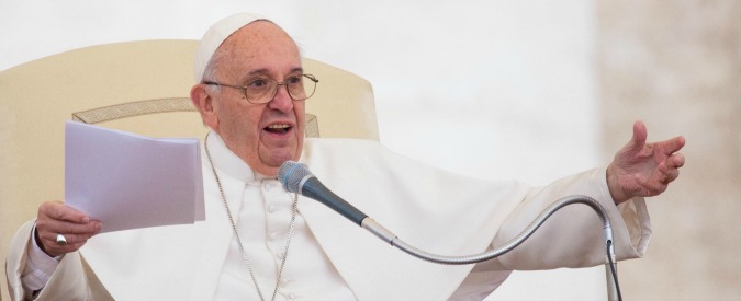 Papa Francesco: “Essere felici è ringraziare Dio ogni mattina per il miracolo della vita !”.