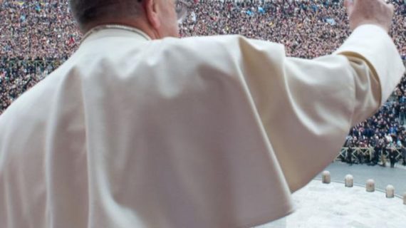 Chi era Bergoglio prima di diventare papa Francesco? La sua semplice vita.(IL POPOLO)