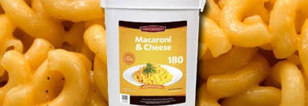 Usa, in vendita un secchio da 12 chili di pasta precotta con formaggio: scade tra 20 anni.