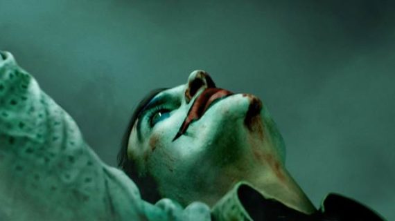 Joker : ecco il primo teaser trailer del film con Joaquin Phoenix nei panni del villain.