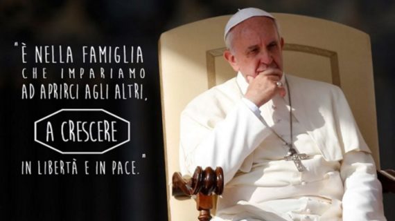 Papa Francesco si rivolge ai giovani: «La famiglia è solo tra un uomo e una donna».