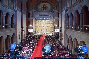Papa Francesco ha effettuato una visita pastorale in Romania dal 31 maggio al 2 giugno 2019.