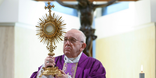 Il grazie di Papa Francesco a S. Em. Card. Angelo Comastri e  a S.Em. Mauro Gambetti neo arciprete di S.Pietro