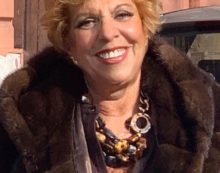Le donne con la “D” maiuscola della Democrazia Cristiana devono battersi per difendere i diritti di tutte le donne ! Le donne con la “D” maiuscola della Democrazia Cristiana devono battersi per difendere i diritti di tutte le donne !