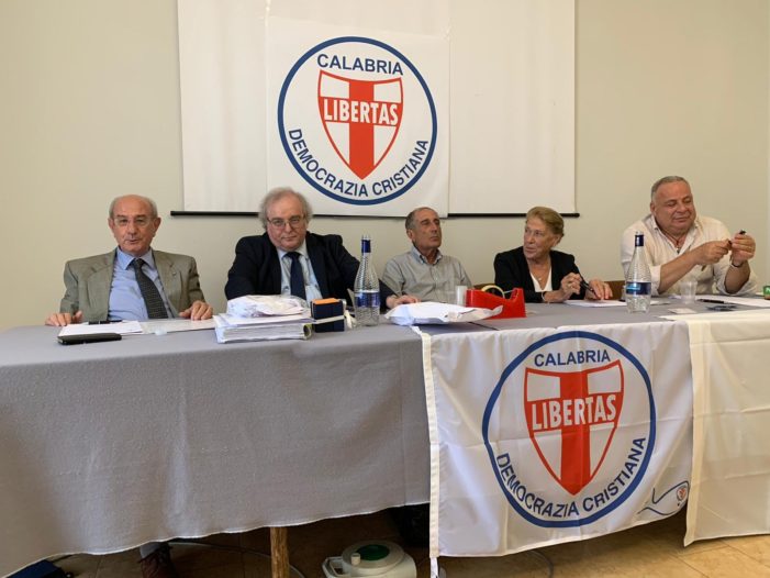Quest’oggi giovedì 2 luglio 2020 (ore 10.00) a Gioia Tauro (RC) riunione del Direttivo regionale della Democrazia Cristiana della regione Calabria presieduto dal Segretario regionale D.C. Francesco Zoleo