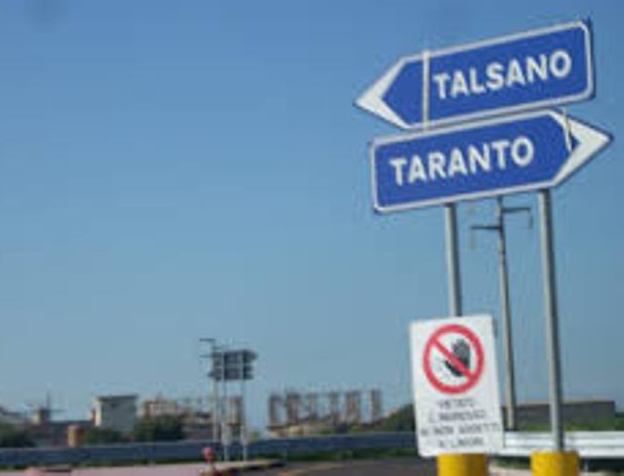 LE PERICOLOSE INSIDIE SULLA STRADA VICINALE VECCHIA VERSO TALSANO (TARANTO) NONOSTANTE I RECENTI LAVORI CHE SONO STATI APPENA COMPIUTI