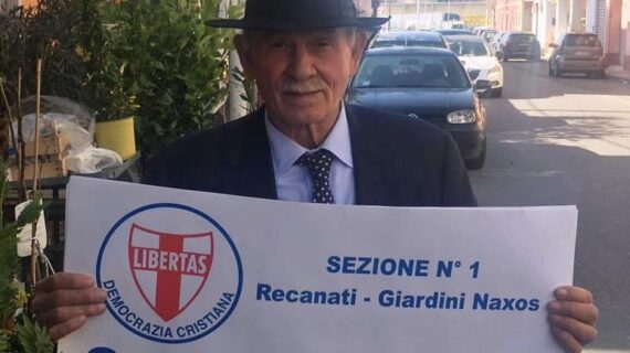 Procedono a ritmo serrato le operazioni per la inaugurazione della nuova sezione della Democrazia Cristiana a Giardini Naxos (in provincia di Messina).