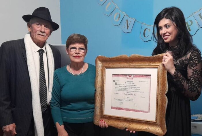 VIVISSIME CONGRATULAZIONI ALLA DOTT.SSA SELENE LUCIA RITA SINATRA PER IL CONSEGUIMENTO DELLA LAUREA IN LETTERE MODERNE
