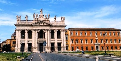 Per un soggiorno indimenticabile nel cuore di Roma Capitale !