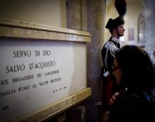 Facciamo memoria del Vice-brigadiere dei Carabinieri Salvo D’Acquisto, Servo di Dio, valido esempio anche per le nuove generazioni Facciamo memoria del Vice-brigadiere dei Carabinieri Salvo D’Acquisto, Servo di Dio, valido esempio anche per le nuove generazioni