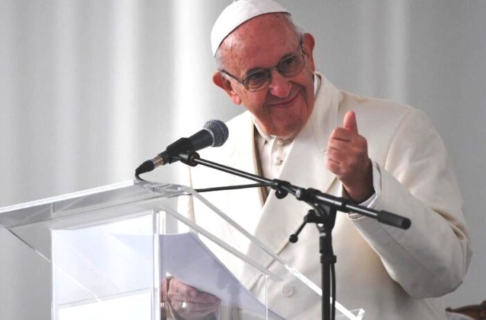 Gli auguri de “IL POPOLO” a papa Francesco: Auguri Santità per il suo 86° genetliaco !