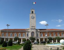 Strutture dello sport e democrazia a Latina non vengono perequativamente distribuite dall’amministrazione comunale. Strutture dello sport e democrazia a Latina non vengono perequativamente distribuite dall’amministrazione comunale.