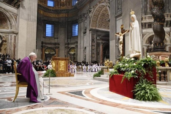 La preghiera di Papa Francesco e della Chiesa universale al Cuore Immacolato di Maria e l’impegno di tutti a promuovere nel mondo l’Amore, la Pace e la Libertà !