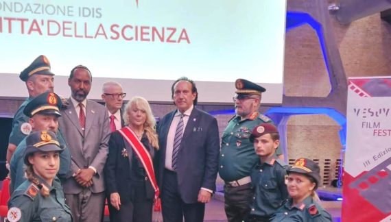 La presenza in questo fine settimana a Napoli del Vice-Presidente nazionale D.C. Roberto Esposito e del Vice-Presidente della D.C. Internazionale S.E. Elias De Souz Junior