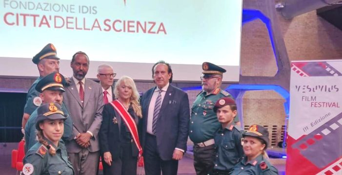 La presenza in questo fine settimana a Napoli del Vice-Presidente nazionale D.C. Roberto Esposito e del Vice-Presidente della D.C. Internazionale S.E. Elias De Souz Junior