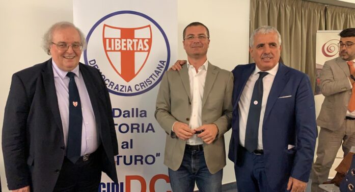 Interessante incontro tra Angelo Sandri (Udine) e Sabatino Esposito (Caserta) concernente il partito della Democrazia Cristiana italiana