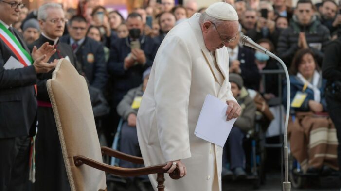 Le lacrime di Papa Francesco: provo tanto dolore per la martoriata Ucraina !