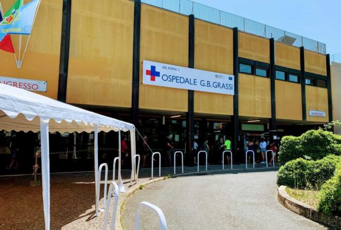 Tra il dire e il fare ci passa di mezzo il mare: 15 ore al pronto soccorso per essere visitata !