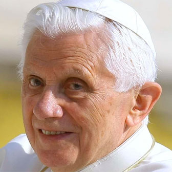 LO STRAORDINARIO SGUARDO DI PAPA BENEDETTO XVI !