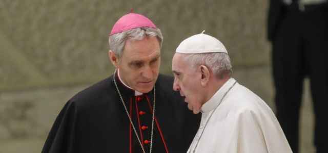 Padre Georg a colloquio con  Papa Bergoglio