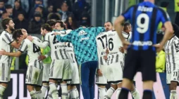 Colpaccio della Juve a Milano : Juve Inter 1 a 0. Juventus superlativa. Inter senza idee. Decide un gol di Kostic, nerazzurri scavalcati dalla Lazio al secondo posto. 