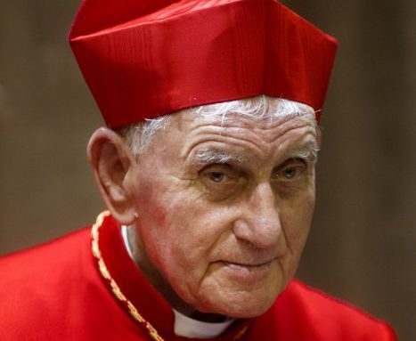 Il Cardinal Ernest Simoni: “Mettevo da parte le briciole di pane e spremevo gli acini di uva e facevo la consacrazione”