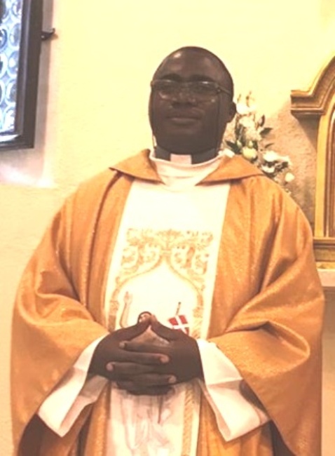 I GRADITI AUGURI NATALIZI ALLA REDAZIONE DE “IL POPOLO” DELLA DEMOCRAZIA CRISTIANA DA PARTE DI DON MICHEL KOSSY FAYOSSEH (DIOCESI DI ROMA)