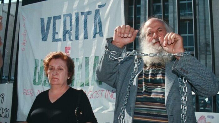 È morto Vincenzo Agostino, una vita contro la mafia. Un simbolo della ricerca della verità per il duplice omicidio del figlio Nino e della nuora Ida