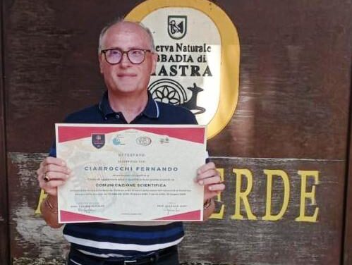 UN PRESTIGIOSO ATTESTATO GIORNALISTICO E’ STATO RICONOSCIUTO AL VICE-DIRETTORE RESPONSABILE DE “IL POPOLO” DELLA DEMOCRAZIA CRISTIANA DOTT. FERNANDO CIARROCCHI (ASCOLI PICENO).