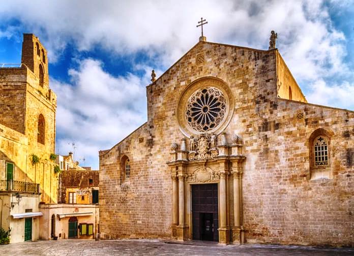 MISTERI DEL MOSAICO DELLA CATTEDRALE DI OTRANTO: DA RE ARTU’ AI VANGELI GNOSTICI, DA MARIA MADDALENA ALLA STIRPE DEI MEROVINGI > – PARTE PRIMA